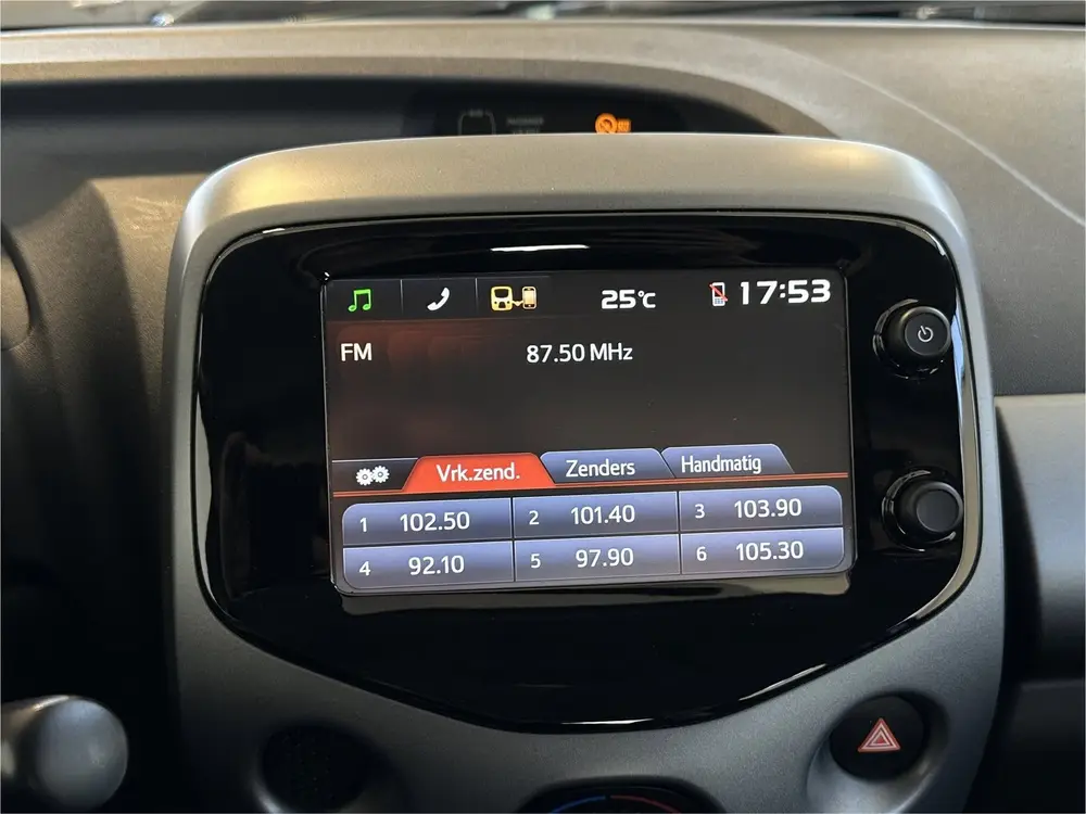 Toyota Aygo 1.0 VVT-i x-play limited | NL | 2 Eig | Camera | uit 2019, foto 15
