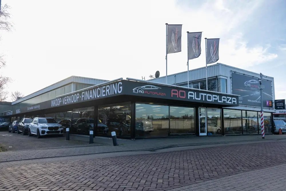 Volkswagen Golf 1.5 eTSI 3x R-Line Panorama/H&K/Keyless/IQ L uit 2022, foto 5