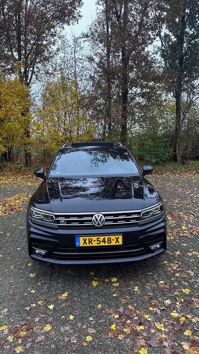 Volkswagen Tiguan 1.5 TSI R-line 150pk 2019 Zwart uit 2019