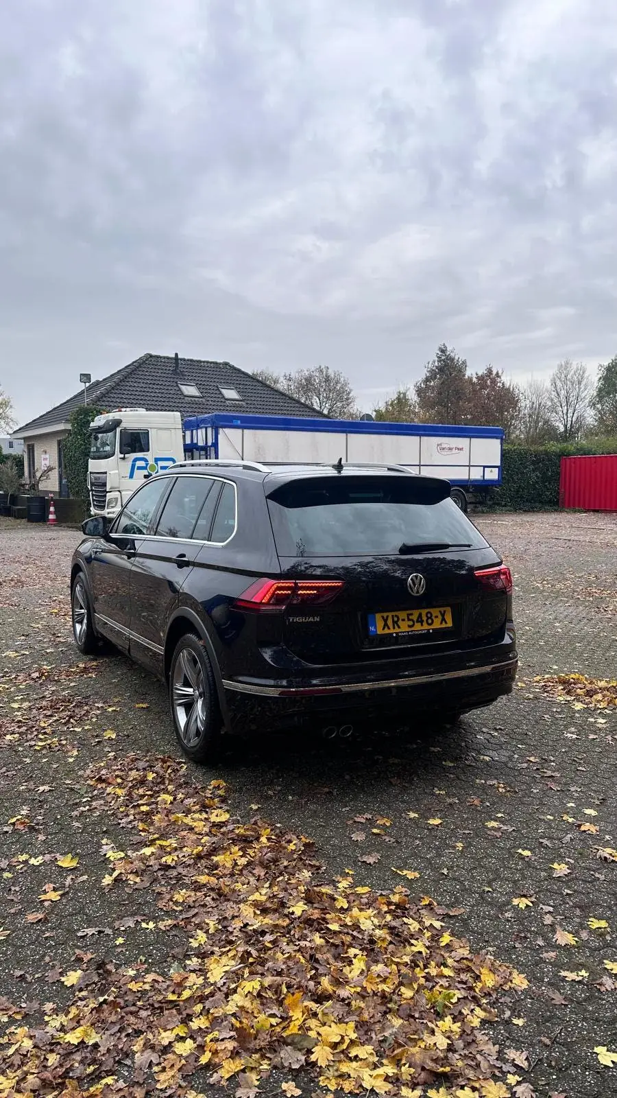 Volkswagen Tiguan 1.5 TSI R-line 150pk 2019 Zwart uit 2019, foto 3