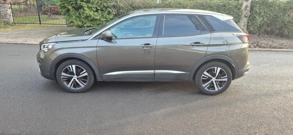 Peugeot 3008 1.2 Pure Tech *trekhaak*Navigatie*camera* uit 2019