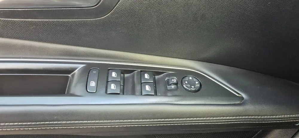 Peugeot 3008 1.2 Pure Tech *trekhaak*Navigatie*camera* uit 2019, foto 14