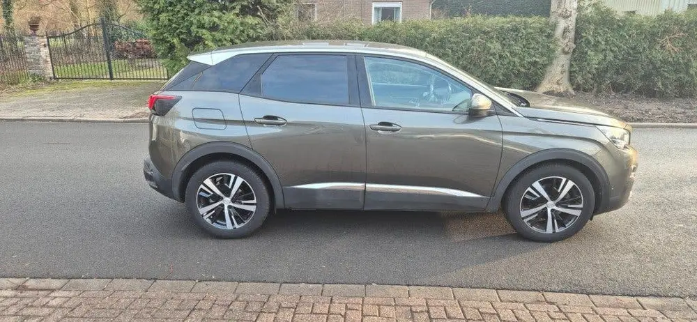 Peugeot 3008 1.2 Pure Tech *trekhaak*Navigatie*camera* uit 2019, foto 5