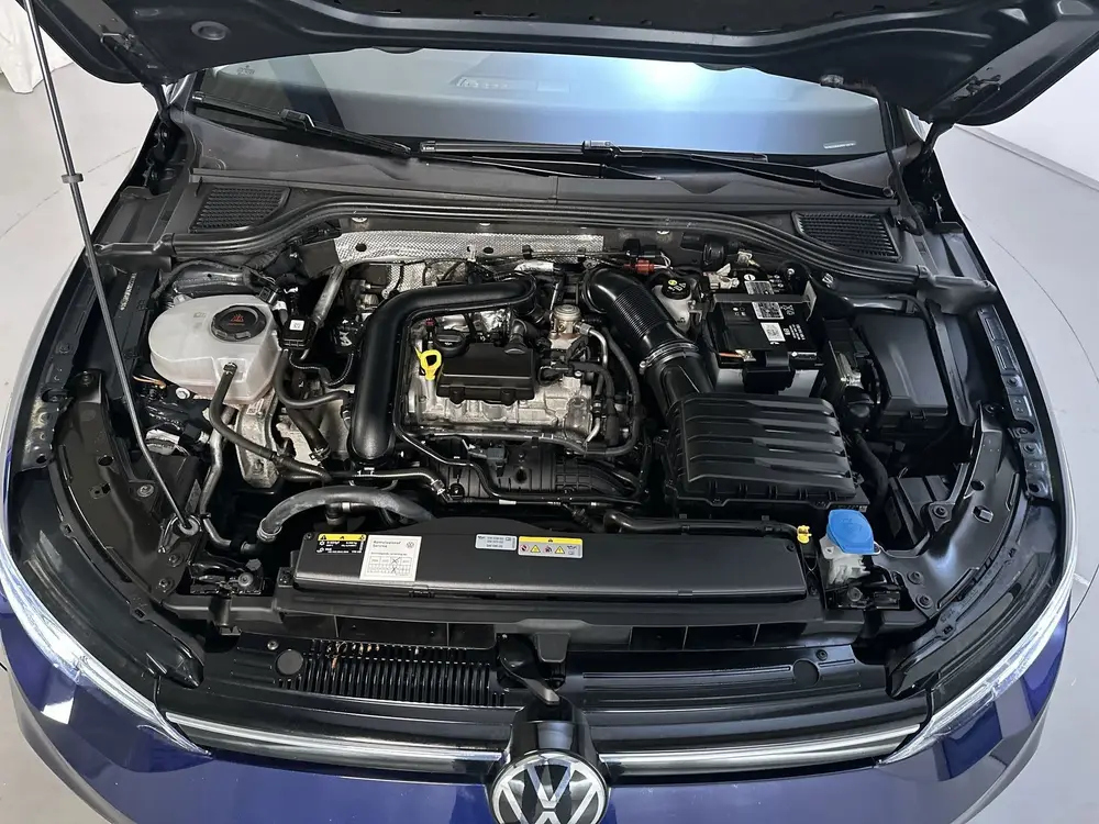 Volkswagen Golf 1.0 TSI 110pk Life Sfeerverlichting Navigati uit 2022, foto 17