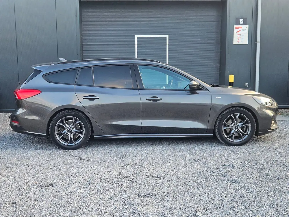 Ford Focus Wagon 1.0 EcoBoost Titanium ST-Line Business Zeer uit 2019, foto 19
