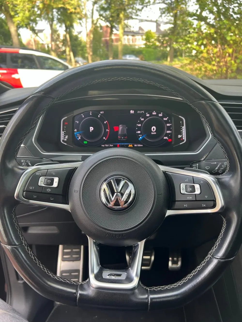 Volkswagen Tiguan 1.5 TSI ACT 150pk DSG 2020 Zwart uit 2020, foto 8