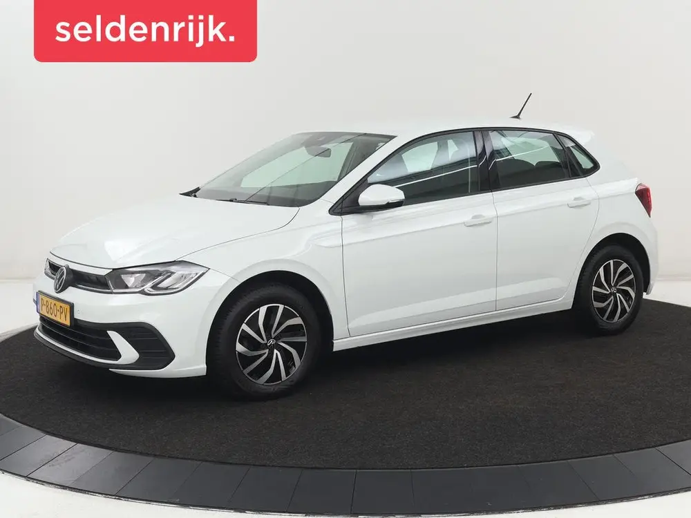 Volkswagen Polo 1.0 TSI Life | Navigatie | Parkeerhulp | Car uit 2022