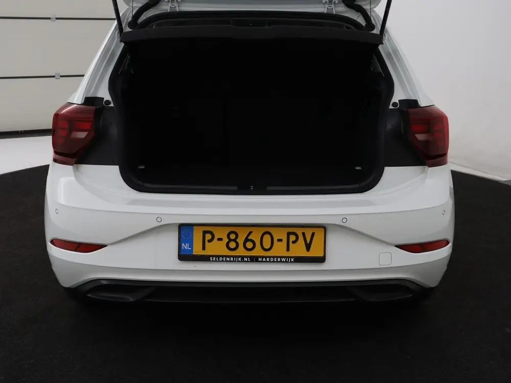 Volkswagen Polo 1.0 TSI Life | Navigatie | Parkeerhulp | Car uit 2022, foto 9