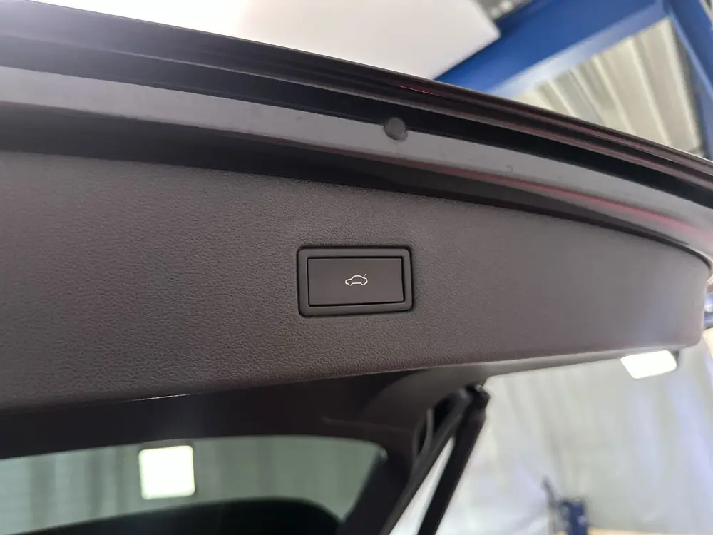 Volkswagen Tiguan Allspace 1.5 TSI R-Line Business+ 7p. LED uit 2022, foto 17