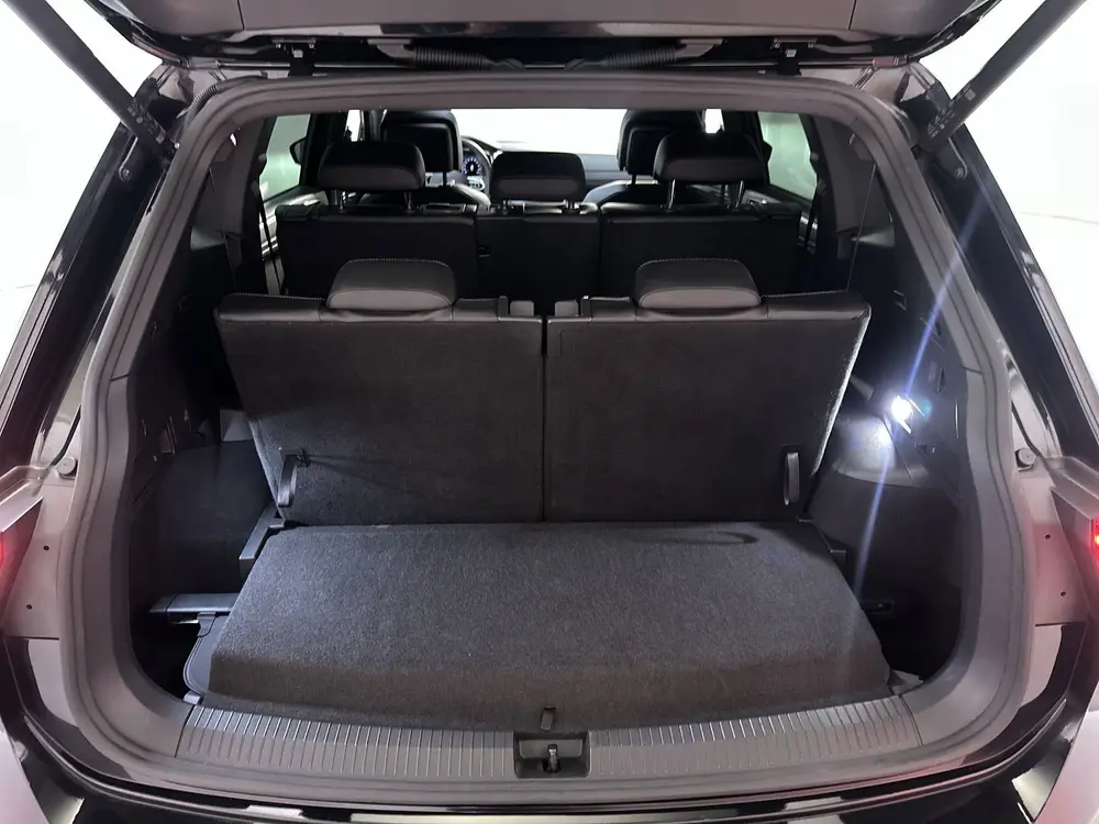 Volkswagen Tiguan Allspace 1.5 TSI R-Line Business+ 7p. LED uit 2022, foto 9