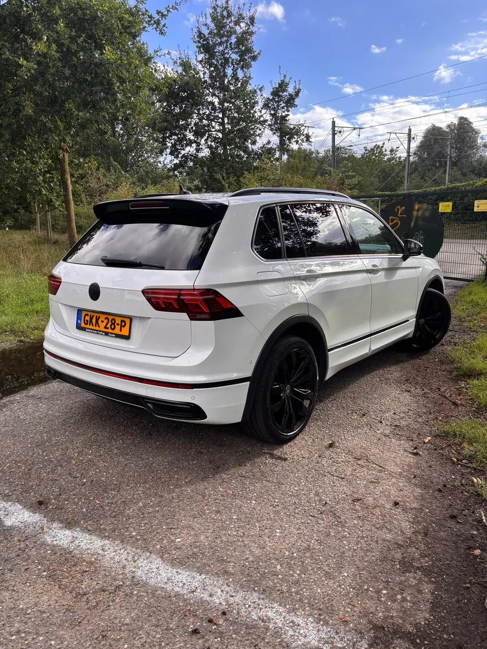Volkswagen Tiguan 1.4 TSI Ehybrid 245pk DSG 2021 Wit 3xRline uit 2021, foto 6