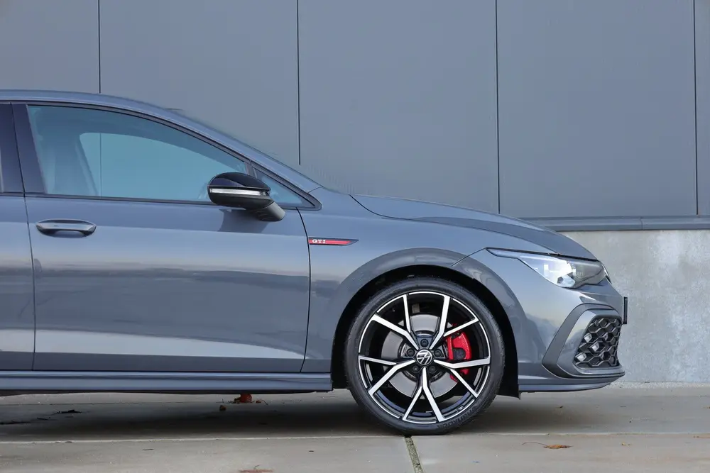 Volkswagen Golf GTI DCC IQ Lights 19" Estoril uit 2022, foto 15