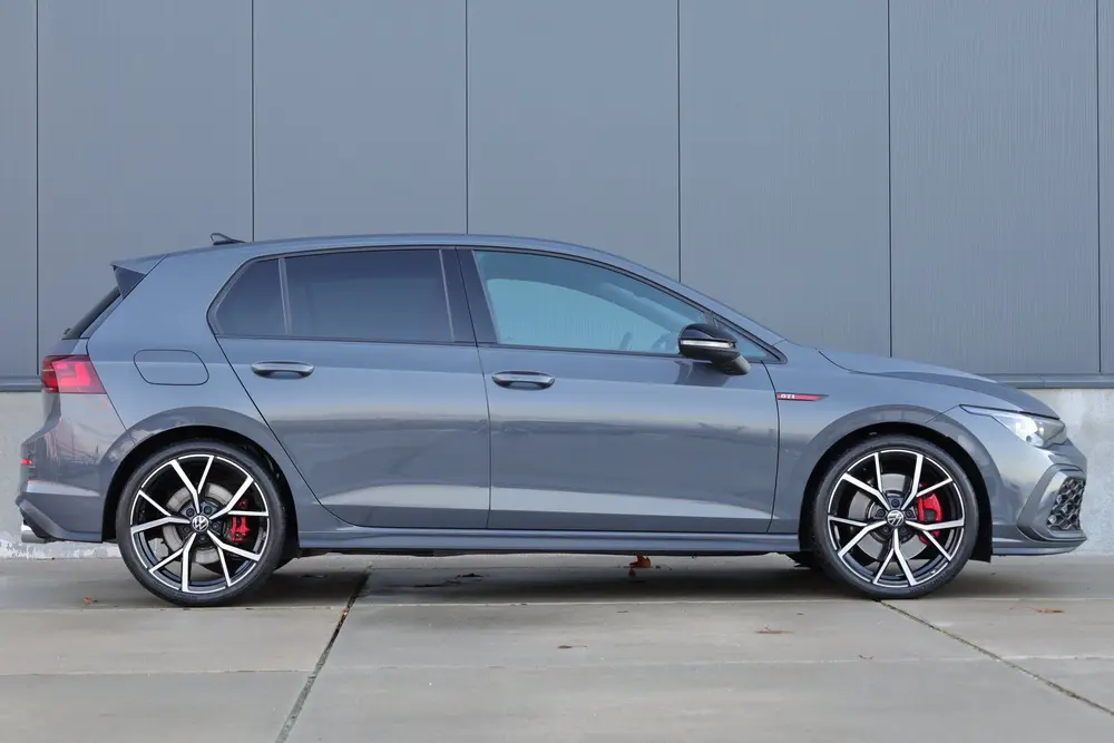 Volkswagen Golf GTI DCC IQ Lights 19" Estoril uit 2022, foto 17