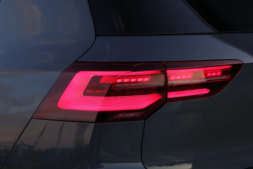 Volkswagen Golf GTI DCC IQ Lights 19" Estoril uit 2022, foto 2