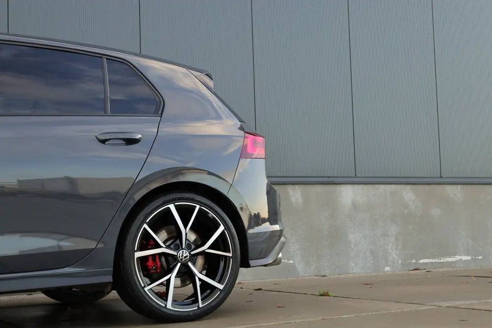 Volkswagen Golf GTI DCC IQ Lights 19" Estoril uit 2022, foto 3