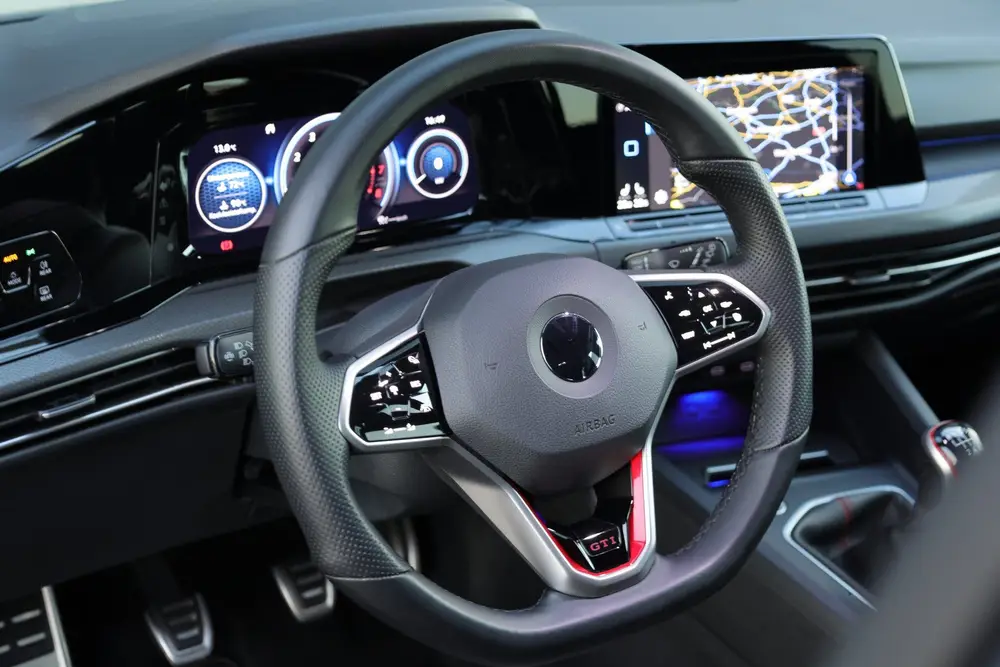 Volkswagen Golf GTI DCC IQ Lights 19" Estoril uit 2022, foto 8