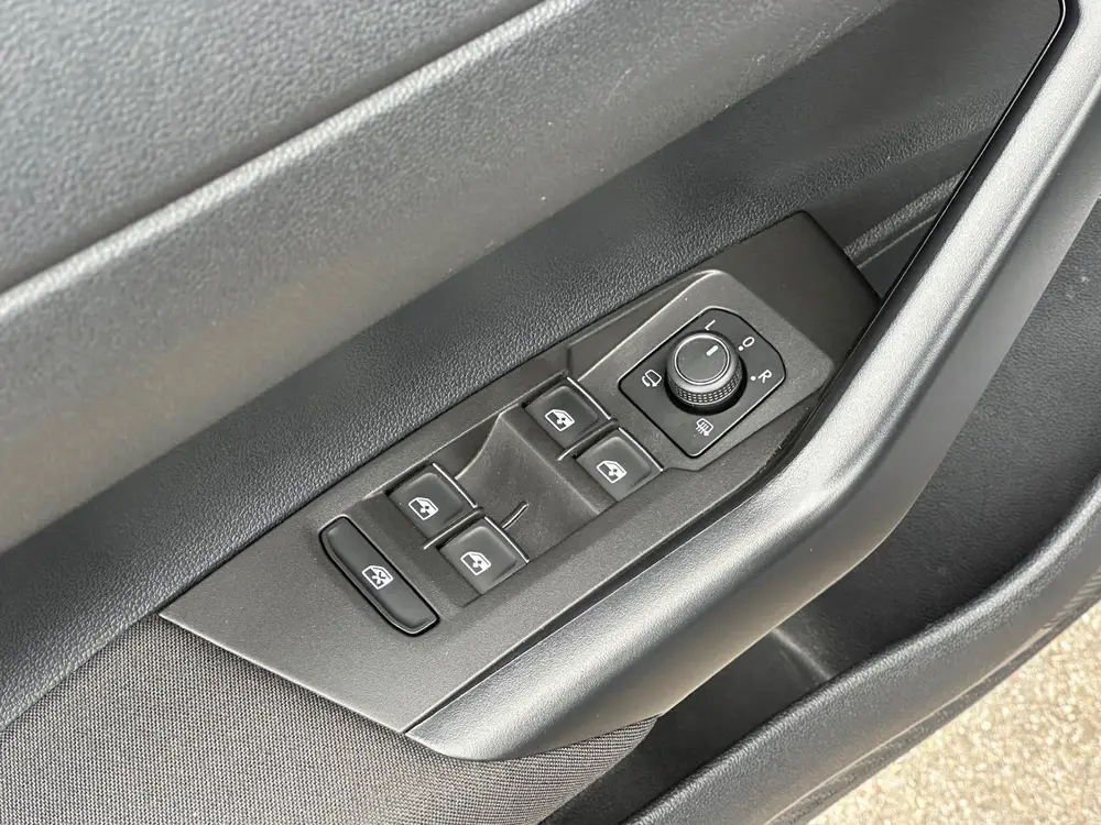 Volkswagen Polo 1.0 TSI DSG R-Line 110pk | Adapt. Cruise | I uit 2022, foto 10