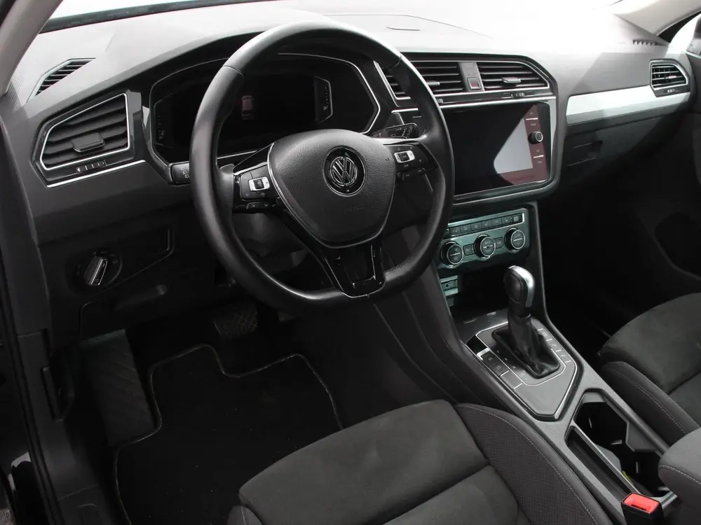 Volkswagen Tiguan 1.5 TSI Comfortline Team DSG Navigatie App uit 2020, foto 2