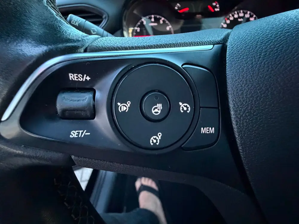 Opel Crossland X 1.2 Selection / Cruise / Stoelverw / Stuurv uit 2019, foto 16