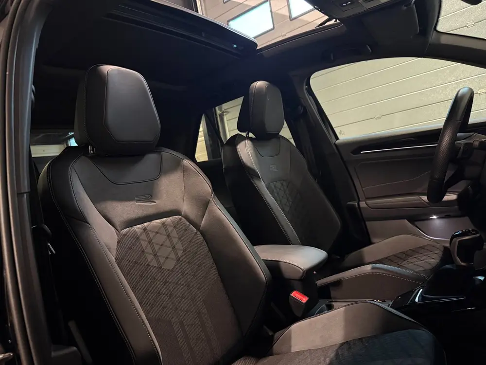 Volkswagen T-Roc 1.5 TSI R-Line|3x R-Line|Panorama|Black Sty uit 2023, foto 12