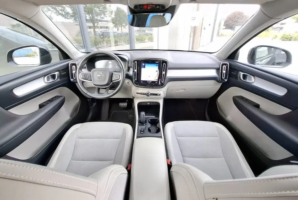 Volvo XC40 2.0 T4 190pk l Camera l 2019 l Harman Kardon uit 2019, foto 11