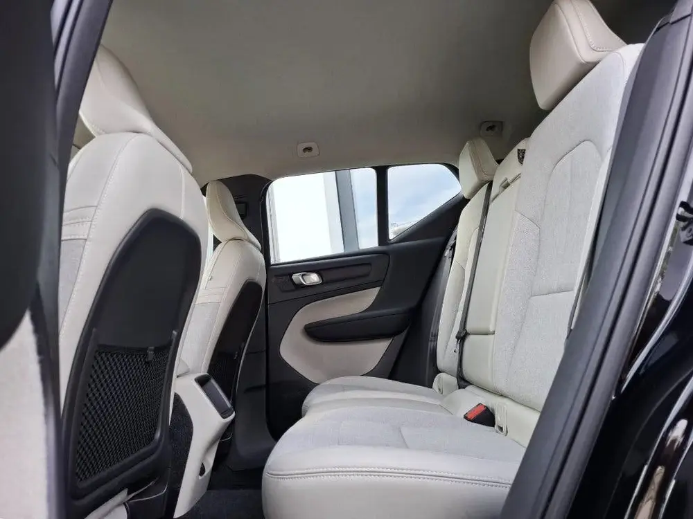 Volvo XC40 2.0 T4 190pk l Camera l 2019 l Harman Kardon uit 2019, foto 17