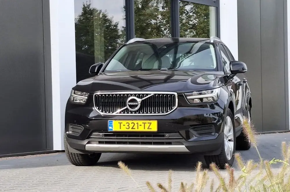 Volvo XC40 2.0 T4 190pk l Camera l 2019 l Harman Kardon uit 2019, foto 4