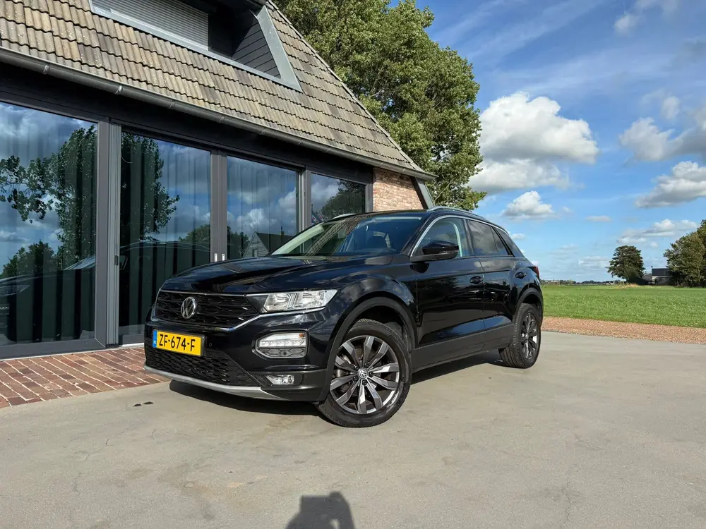 Volkswagen T-Roc Automaat 1.5 TSI Style uit 2019, foto 4
