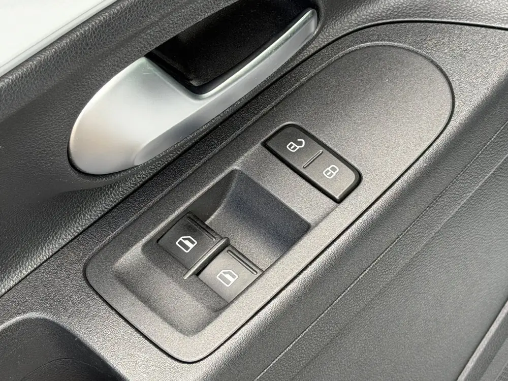 Volkswagen Up! 1.0 5-deurs | Camera | Cruise | Airco | Bluet uit 2021, foto 8