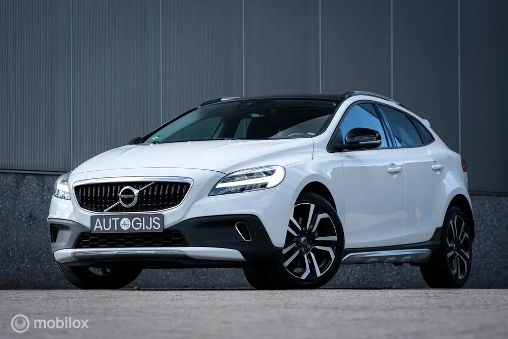 Volvo V40 1.5 T3 Polar+ Automaat | Trekhaak | uit 2019
