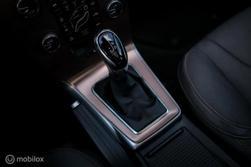 Volvo V40 1.5 T3 Polar+ Automaat | Trekhaak | uit 2019, foto 4