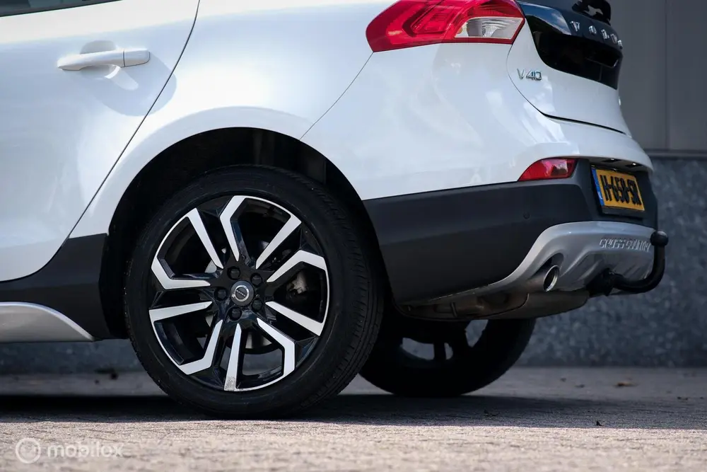 Volvo V40 1.5 T3 Polar+ Automaat | Trekhaak | uit 2019, foto 7