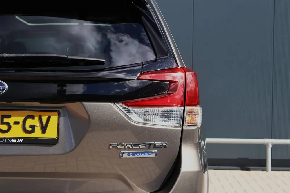 Subaru Forester 2.0i e-BOXER Premium 4WD | Trekhaak | Leer | uit 2021, foto 16