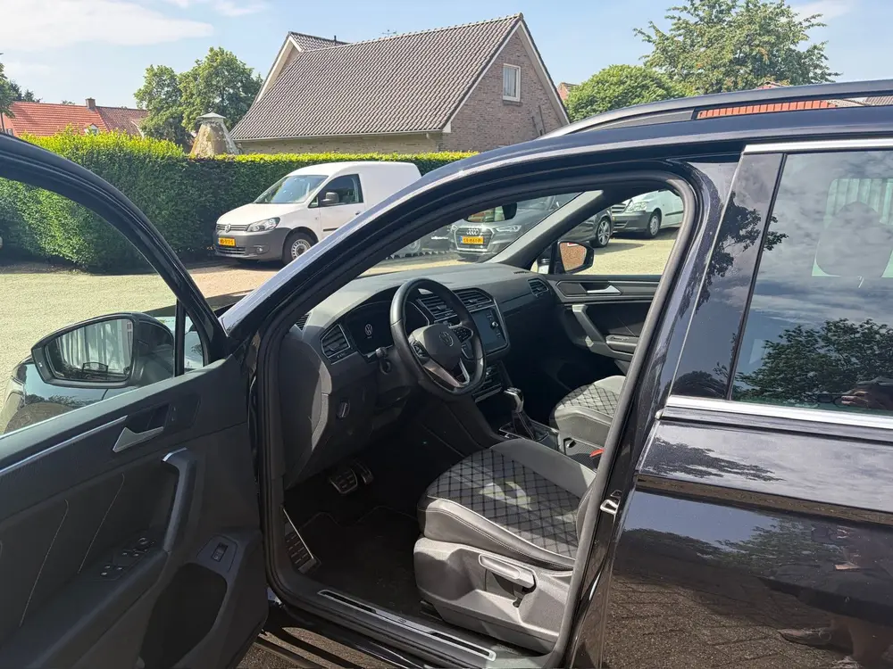 Volkswagen Tiguan 1.4 TSI eHybrid R-Line Business+ uit 2022, foto 11