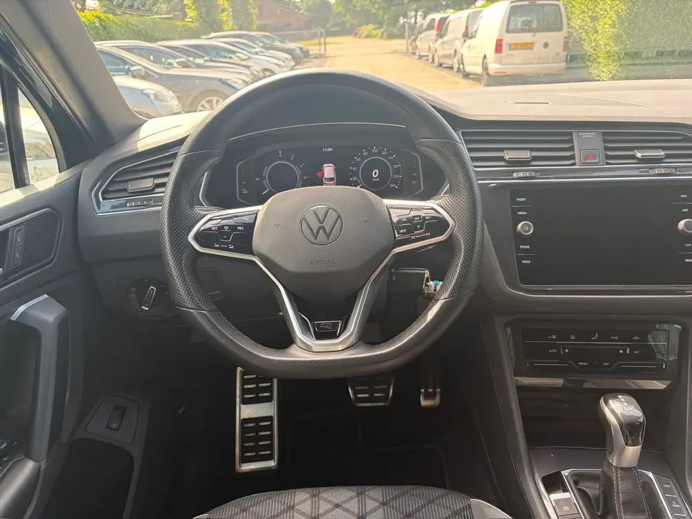 Volkswagen Tiguan 1.4 TSI eHybrid R-Line Business+ uit 2022, foto 15