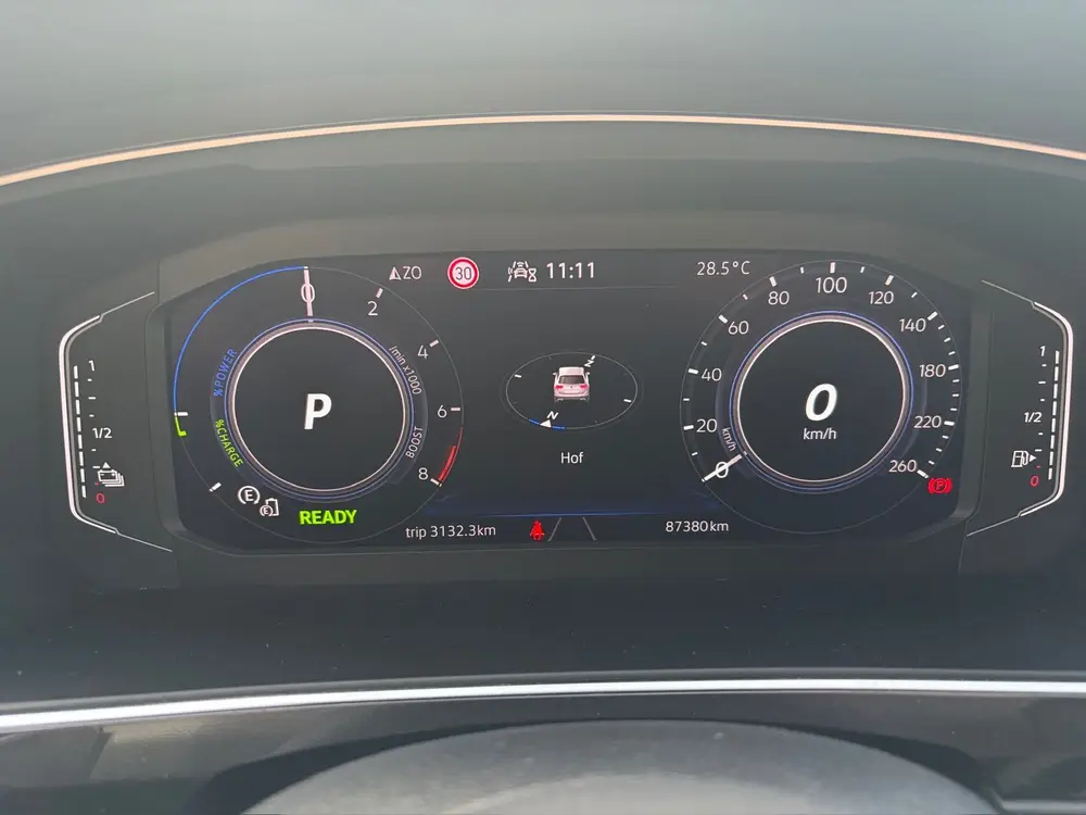 Volkswagen Tiguan 1.4 TSI eHybrid R-Line Business+ uit 2022, foto 18