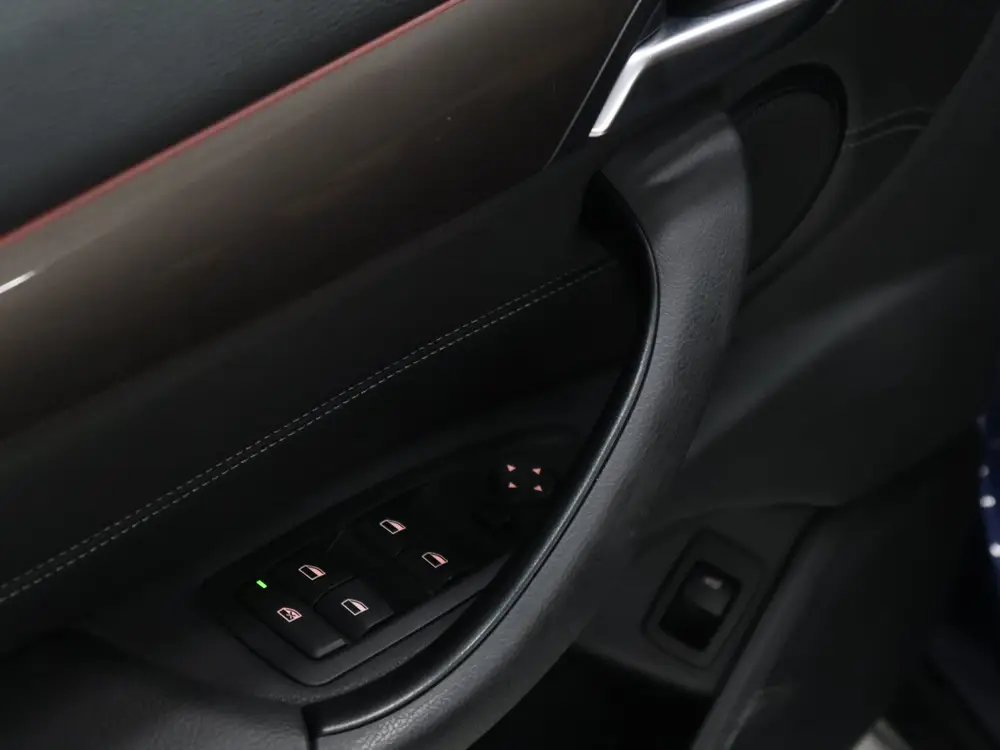 BMW X1 sDrive18i Executive Edition [HEAD-UP DISPLAY, CRUISEC uit 2019, foto 12