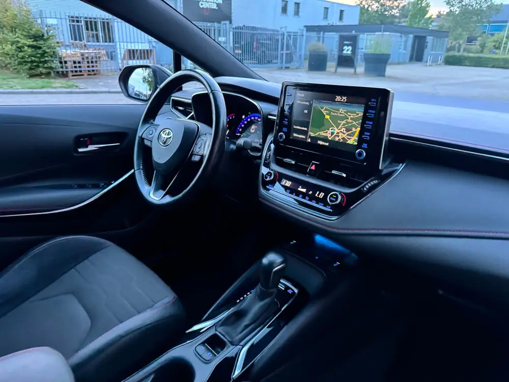 Toyota Corolla 1.8 Hybrid Executive Camera,Trekhaak,Xenon/le uit 2019, foto 18