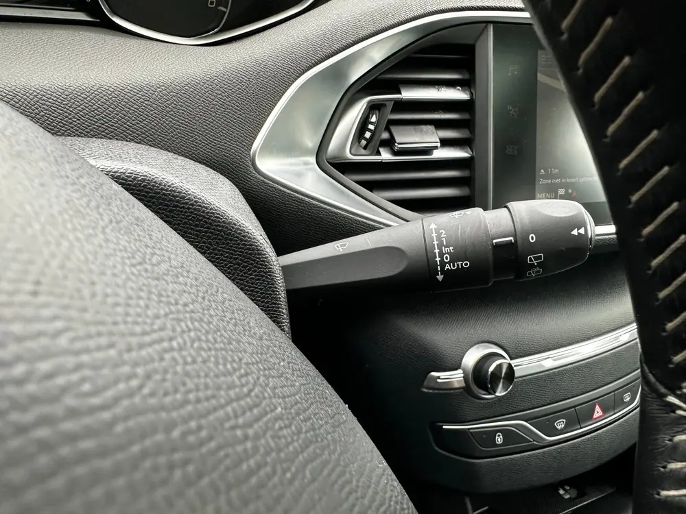 Peugeot 308 1.5 BlueHDi Blue Lease Premium/Nieuwe Distr. uit 2019, foto 14