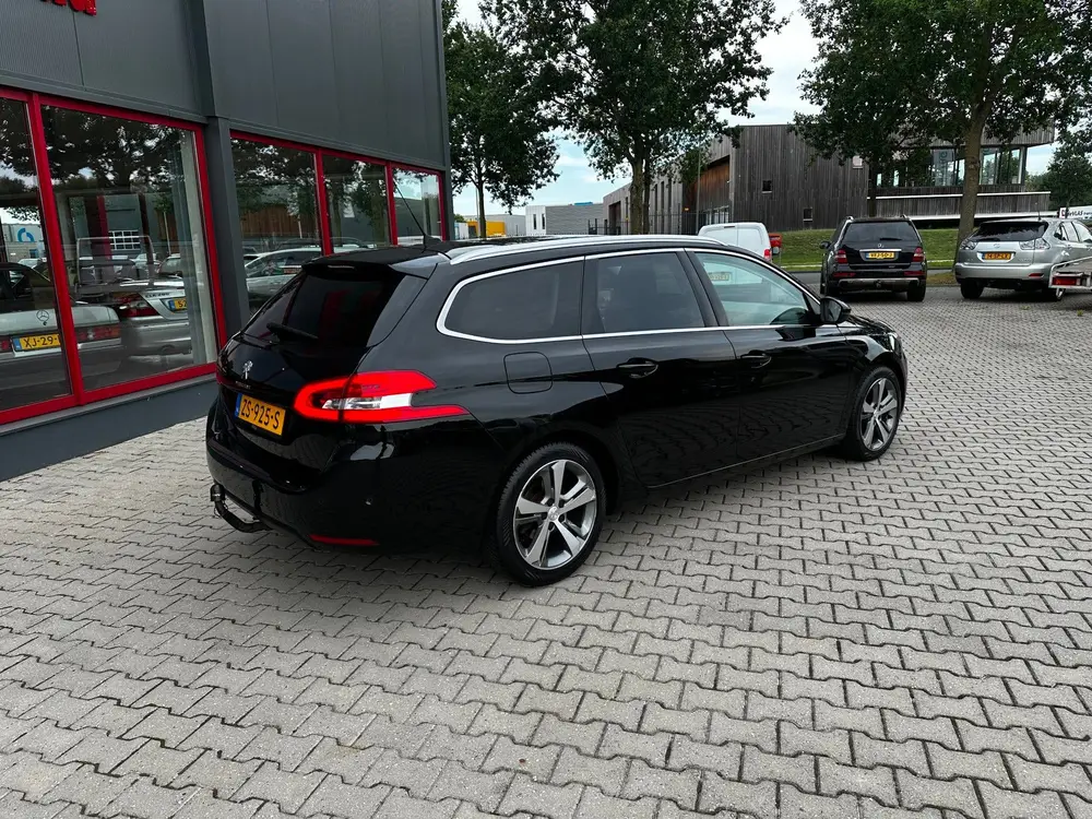 Peugeot 308 1.5 BlueHDi Blue Lease Premium/Nieuwe Distr. uit 2019, foto 4