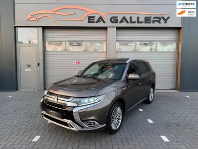 Mitsubishi Outlander 2.4 PHEV S-Edition Bomvol uit 2019