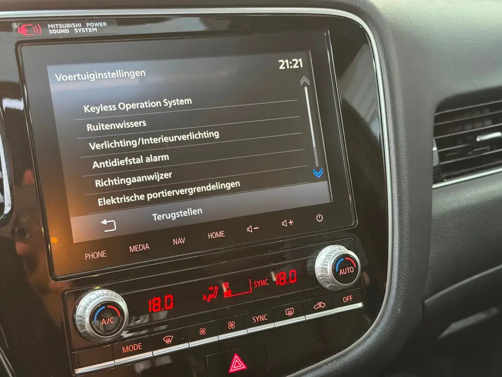 Mitsubishi Outlander 2.4 PHEV S-Edition Bomvol uit 2019, foto 19