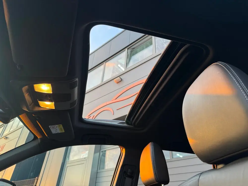 Mitsubishi Outlander 2.4 PHEV S-Edition Bomvol uit 2019, foto 3